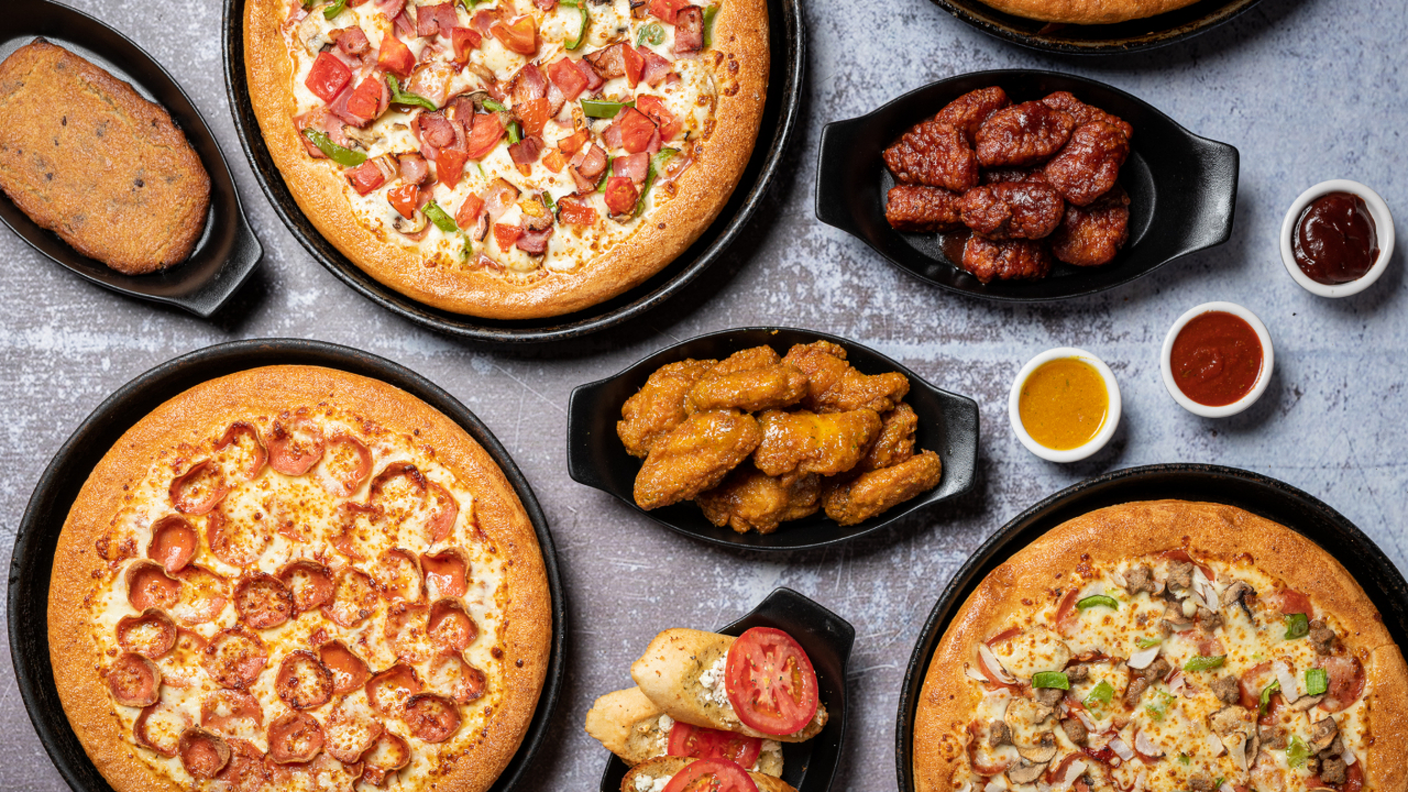 Pizza Hut Online Delivery Order from Foody