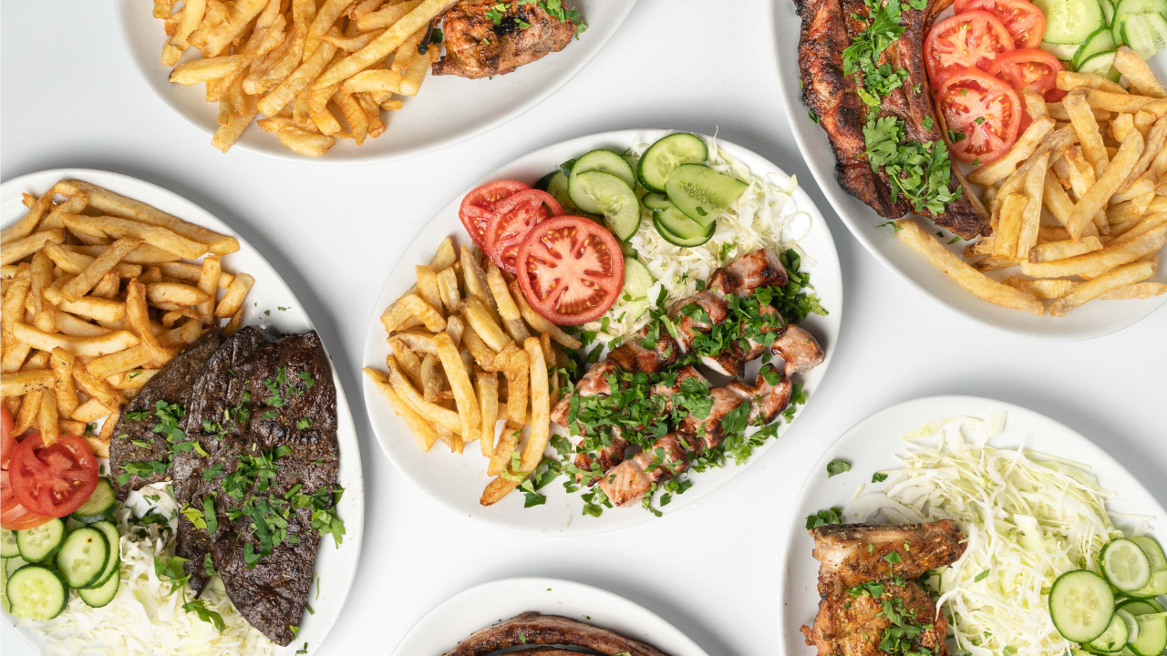 I Apantisi Grill delivery in Lakatameia | Order from Foody